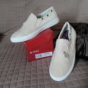 Andrea women's beige sintetic slip on shoes size 7